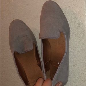 Women’s flats